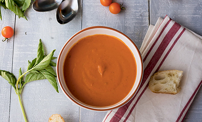 Делаем лучший томатный суп из консервированных помидоров