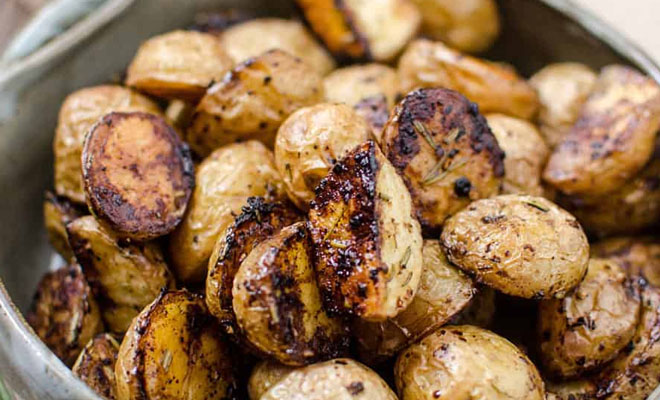 Картошка из духовки: 5 хитростей профи делающих блюдо вкуснее