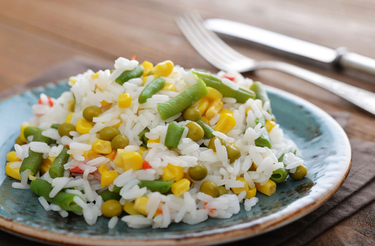 7 самых вкусных блюд из риса: готовим плов и жареный рис с колбасками