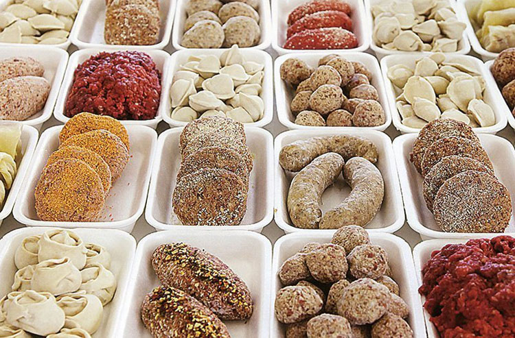 4 вида продуктов, которые чаще всего портят производители