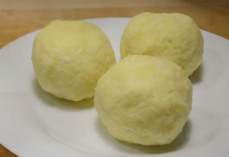 Осетинские пироги: превращаем муку, сыр и картошку во вкусноту