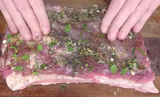 Сыровяленая колбаса как в Испании: ставим из 1 килограмма свинины