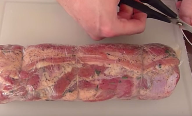 Сыровяленая колбаса как в Испании: ставим из 1 килограмма свинины