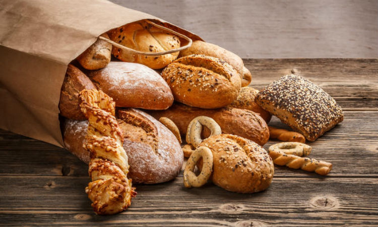 5 популярных видов еды, которую нельзя есть с хлебом: забываем про пельмени