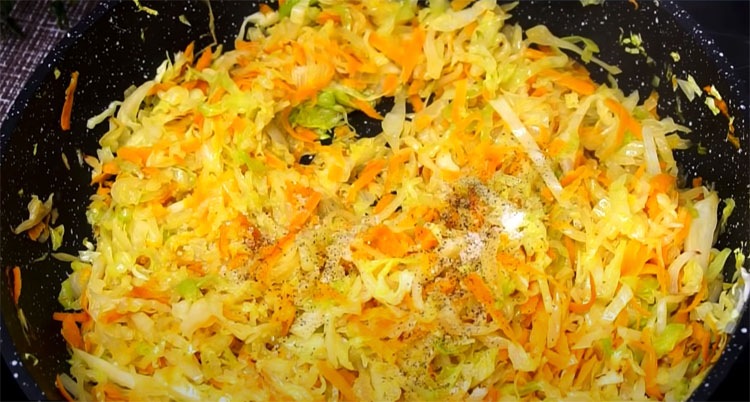 Смешали гречку с капустой: превращаем привычные продукты в совершенно новое блюдо
