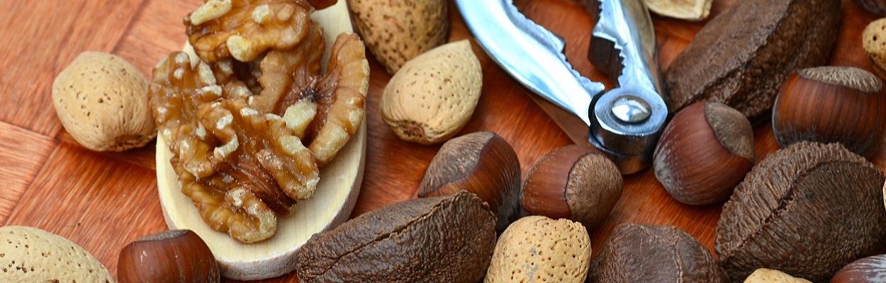 Самые полезные и вредные для здоровья орехи