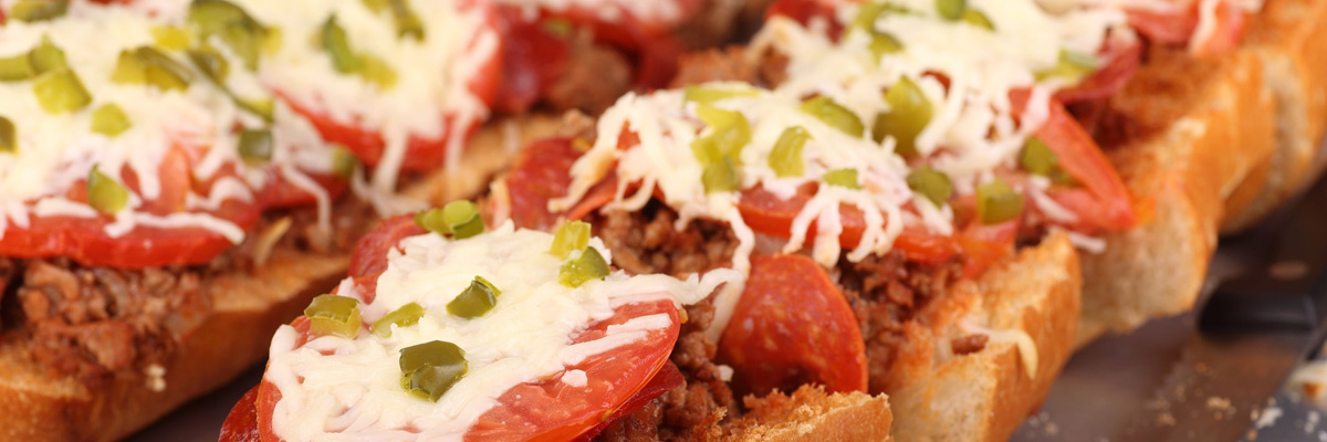 Французская пицца: идеальная закуска в хрустящем багете