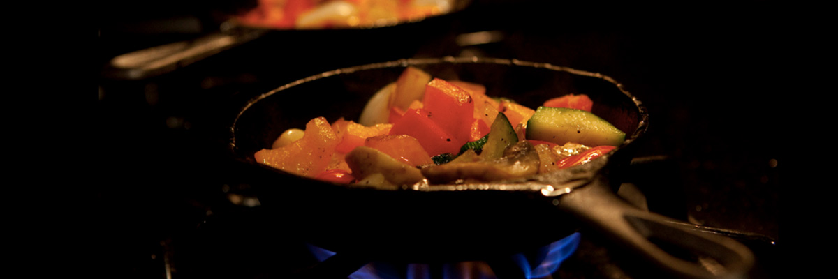 Блюд, которые лучше готовить в чугунной посуде