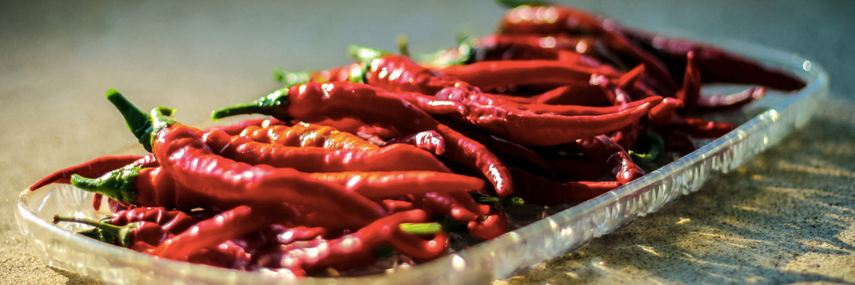 5 жгучих соусов, которые можно приготовить дома