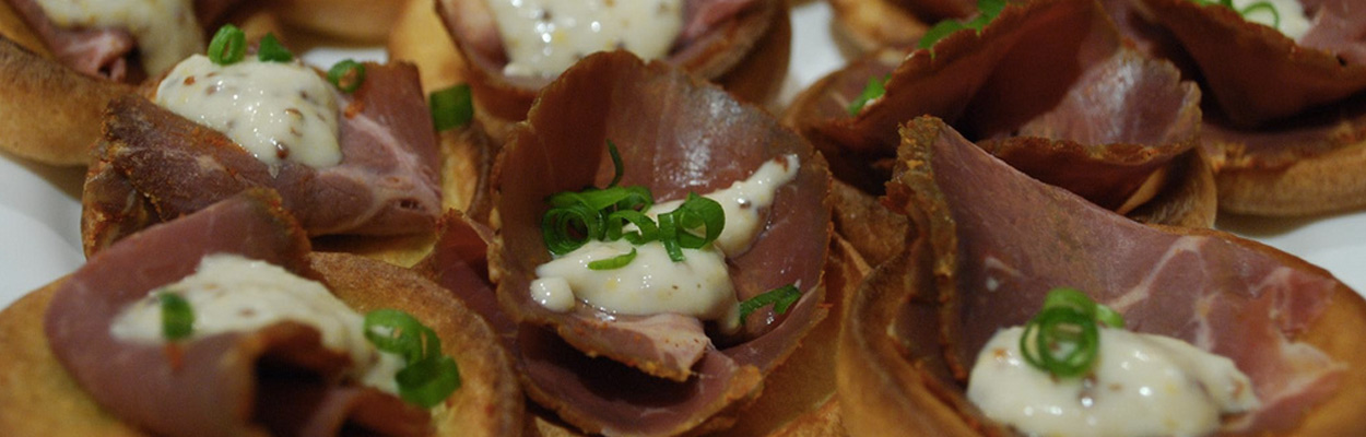 Праздничный стол: 10 идей закусок