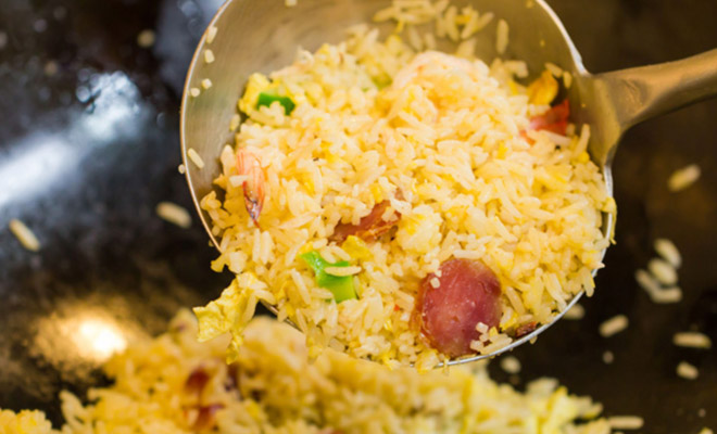 4 правила идеального жареного риса