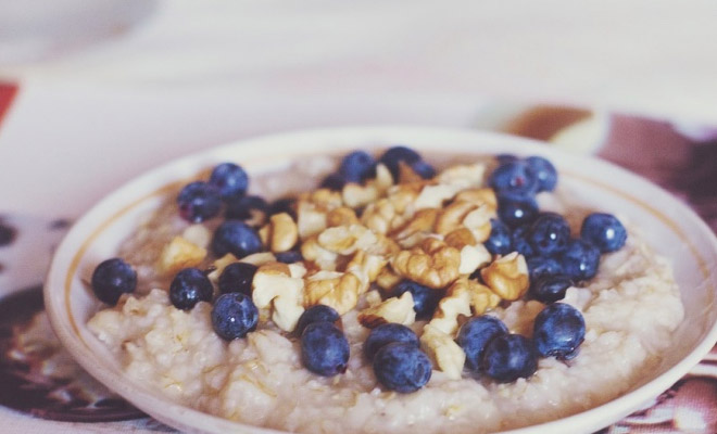 7 веских причин начинать утро с тарелки овсянки