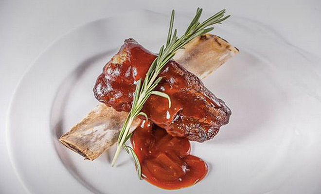 Как приготовить потрясающие телячьи ребрышки