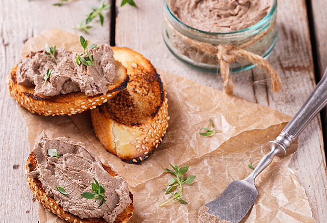 Как легко и просто сделать паштет из куриной печени: лучшие рецепты