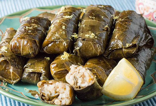 Долма по-кавказски: вкусная альтернатива надоевшим голубцам 