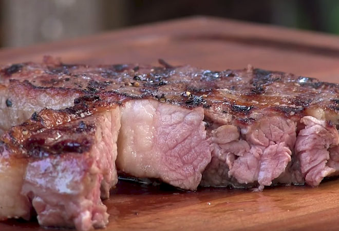 Как делают поддельные стейки