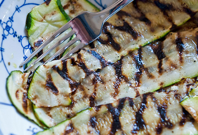 Алекс Гуарнашелли: как приготовить идеальные овощи на гриле