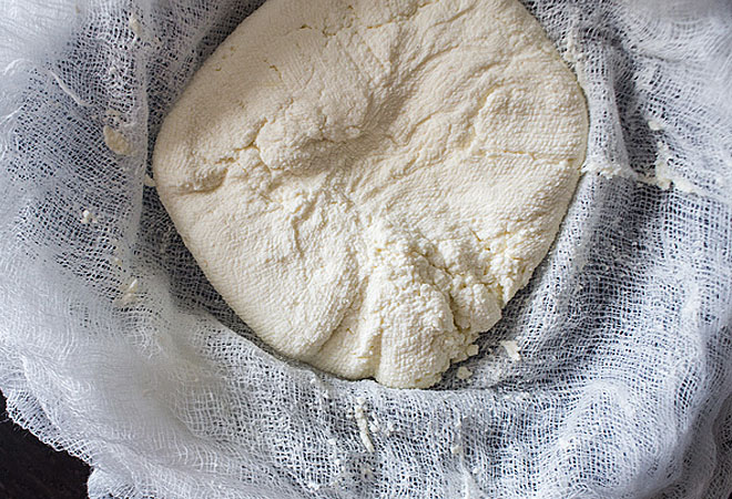 Как приготовить домашний сыр