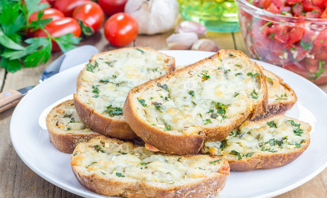 Чесночные гренки: 3 хитрости поваров