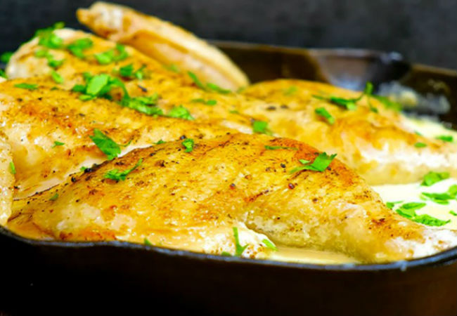 Разделка курицы ножницами: хитро убираем кости и жарим