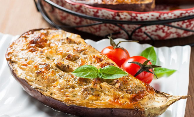 Убираем горечь у баклажанов солью и добавляем вкусноту