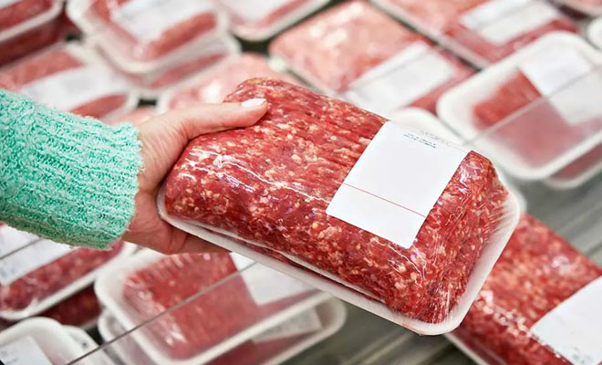 Вышел срок годности еды: 10 продуктов, которые нельзя есть