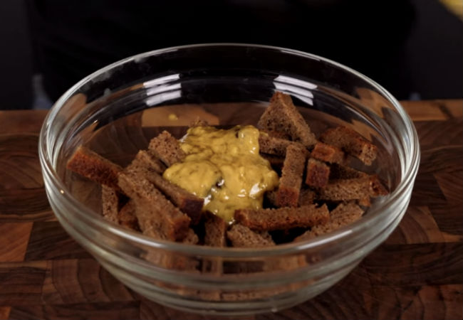 Сухарики на закуску: 3 вкуса к любой еде
