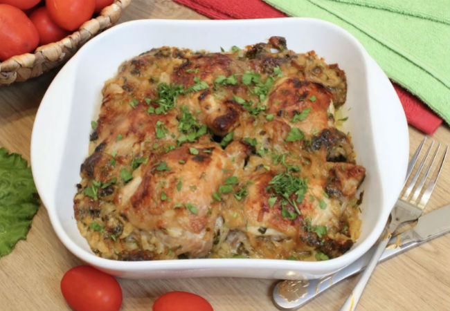 Еда на 3 дня без возни: залили курицу соусом и ждем