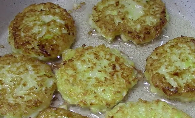 Луковые котлеты за 10 минут: готовим без грамма мяса