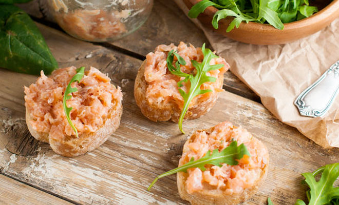 Делаем быстро и вкусно еду из банки консервов: 7 рецептов