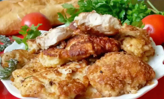 Рецепт куриного филе в панировке: весь сок будет внутри и ни капли лишнего жира
