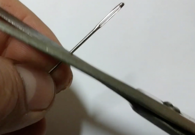 Если кухонные ножницы не режут: делаем острыми обычной иглой