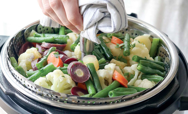Вместо варки готовим на пару: все витамины остаются внутри еды