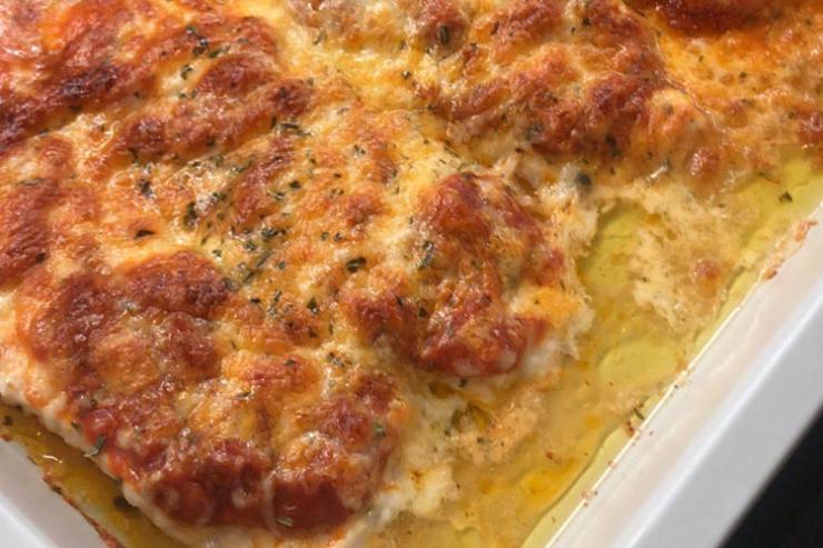 Берем куриные грудки и в два счета делаем сочное блюдо как в ресторане, но без траты времени