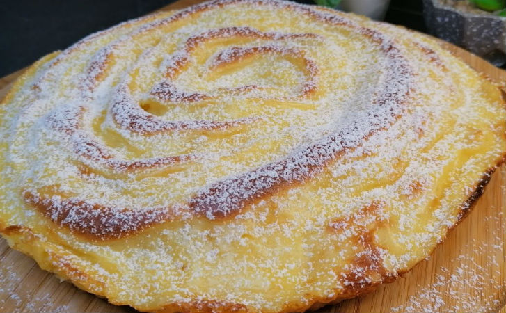 Пирог из двух яблок: обходимся без масла, но все равно получается сочно