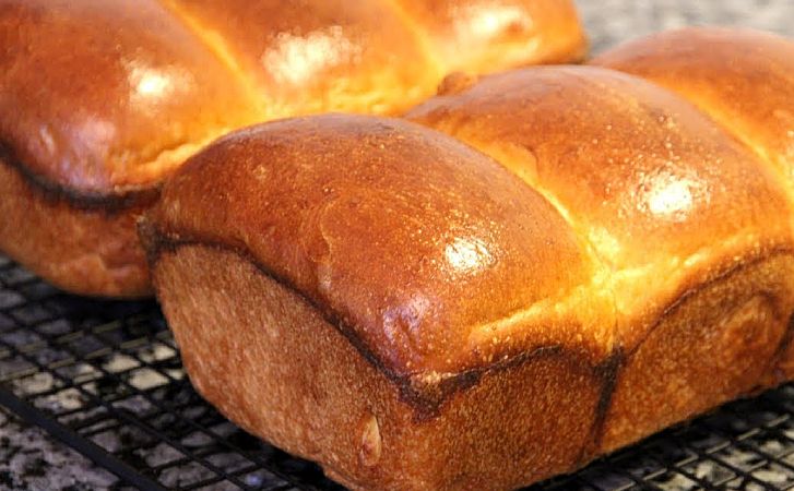 Молочный хлеб на скорую руку. Время тратится только на заготовку