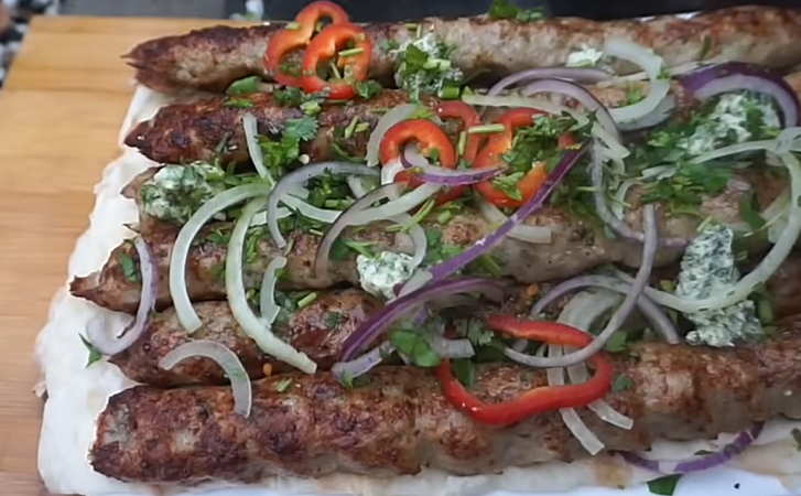 Кебаб из курицы по армянскому рецепту. Получается всегда сочным и не сваливается с шампура
