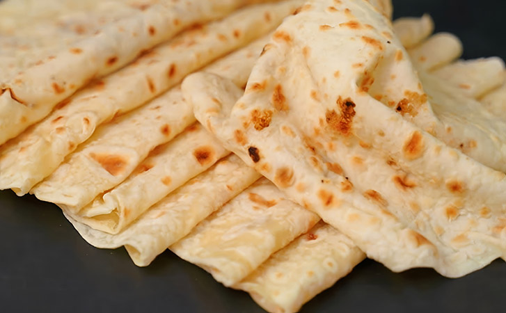 Тончайший кавказский лаваш на скорую руку: нужны только мука и вода