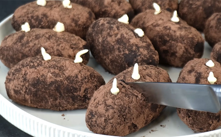 Домашнее пирожное «Картошка» на молоке: нежнее и вкуснее, чем в кондитерской