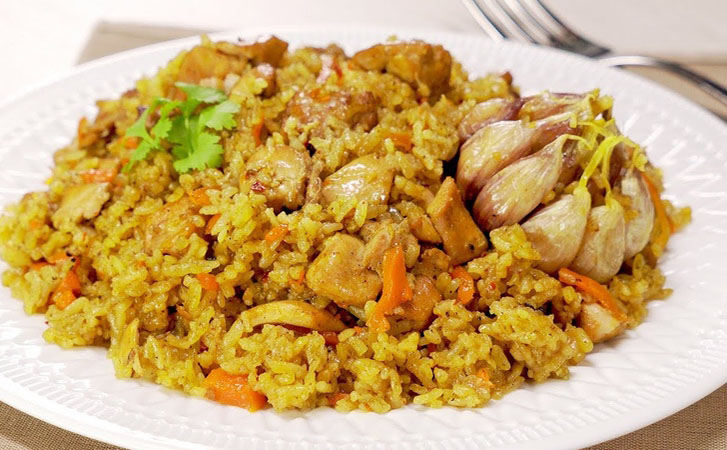 Простой рецепт узбекского плова для обычной кухни. Делаем с куриными бедрами