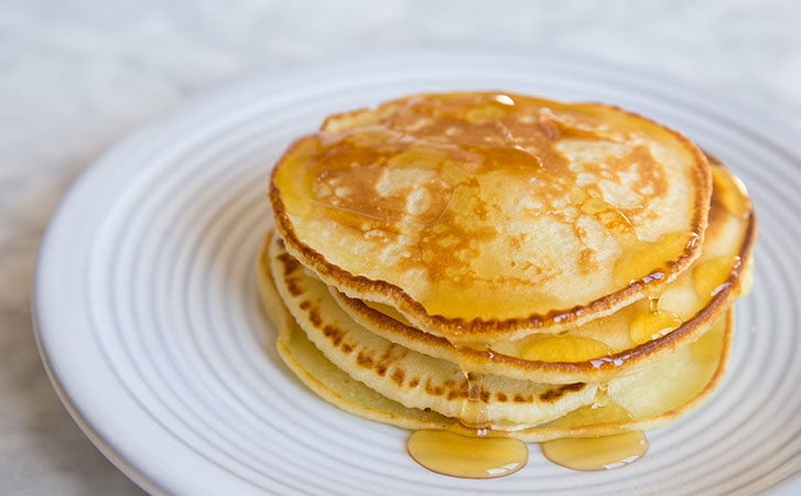Блины без яиц и молока взяли вместо них апельсиновый сок