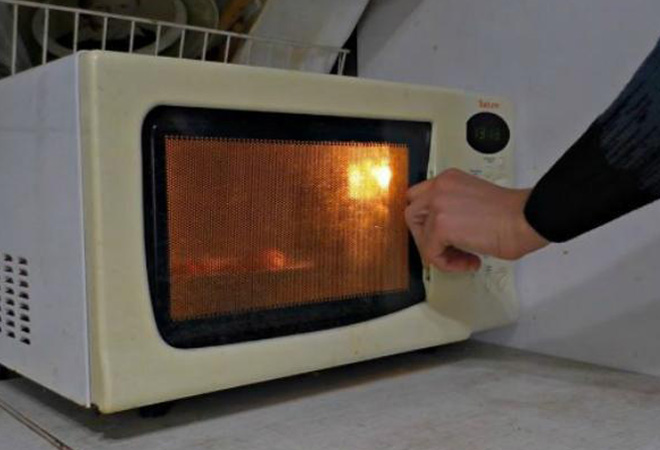 Что будет если включить открытую микроволновку